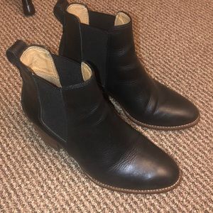 Madewell Regan boots in size 6